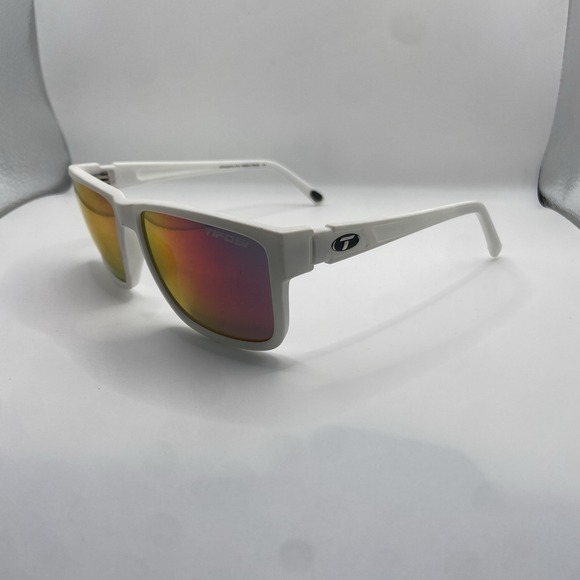 Tifosi Optics Hagen XL Sunglasses Matte White, w/Smoke Red Mirror Lenses Read - Picture 1 of 8